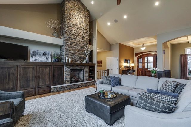 939 Carnoustie Way, Oregon, WI 53575