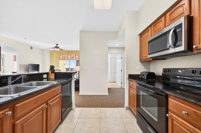 8125 RESORT VILLAGE DRIVE 5901, Orlando, FL 32821