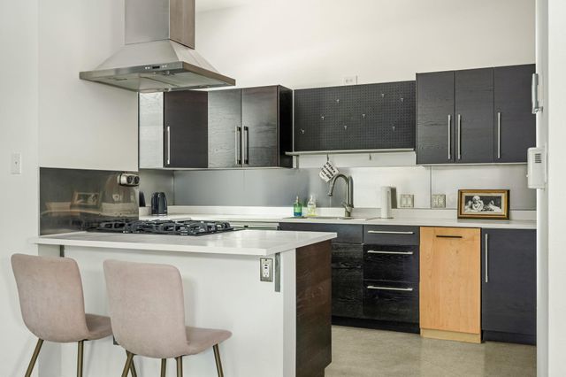 2202 Garden ST B, Austin, TX 78702