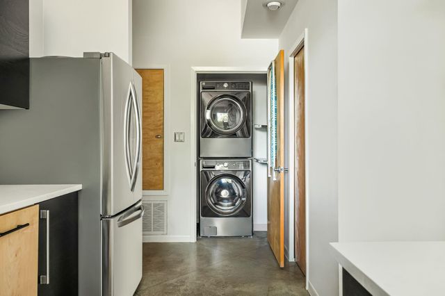 2202 Garden ST B, Austin, TX 78702