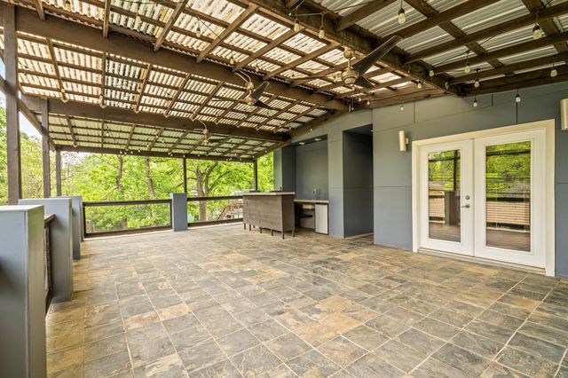 2202 Garden ST B, Austin, TX 78702