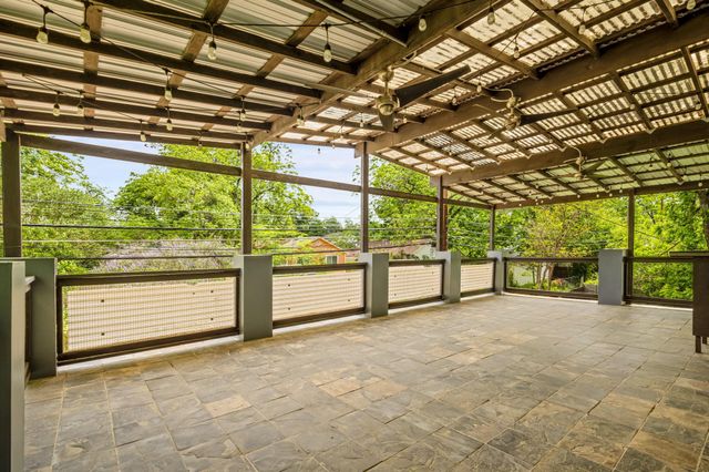 2202 Garden ST B, Austin, TX 78702