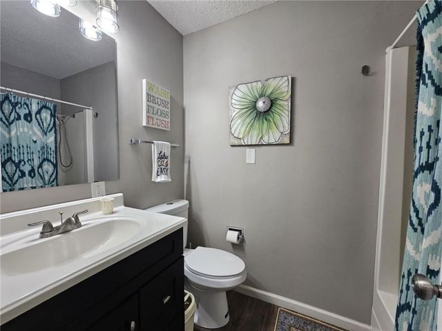 283 Sunrise Acres Point, Sunrise Beach, MO 65079