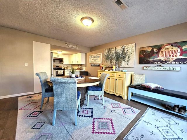 283 Sunrise Acres Point, Sunrise Beach, MO 65079