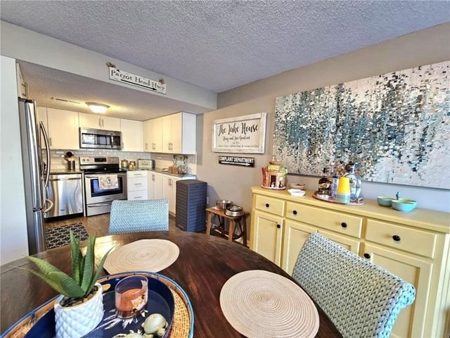 283 Sunrise Acres Point, Sunrise Beach, MO 65079