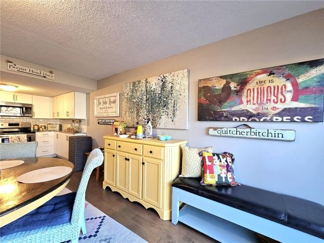 283 Sunrise Acres Point, Sunrise Beach, MO 65079