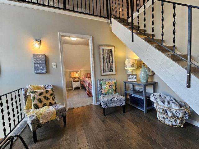 283 Sunrise Acres Point, Sunrise Beach, MO 65079