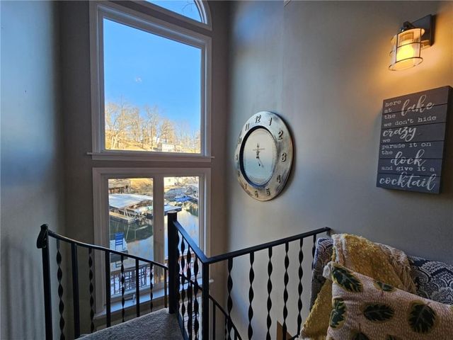 283 Sunrise Acres Point, Sunrise Beach, MO 65079