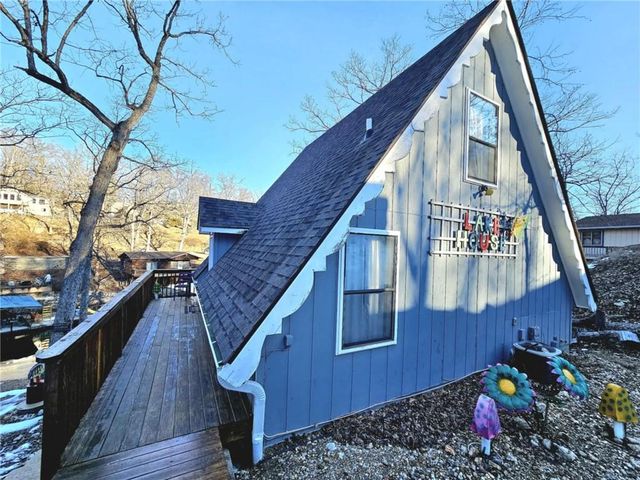 283 Sunrise Acres Point, Sunrise Beach, MO 65079