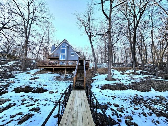 283 Sunrise Acres Point, Sunrise Beach, MO 65079