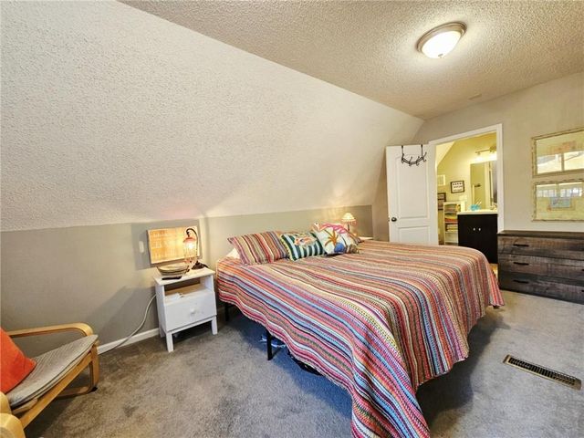 283 Sunrise Acres Point, Sunrise Beach, MO 65079