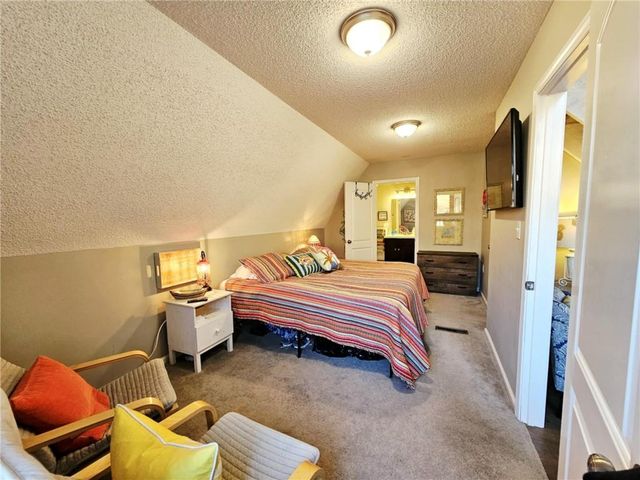 283 Sunrise Acres Point, Sunrise Beach, MO 65079