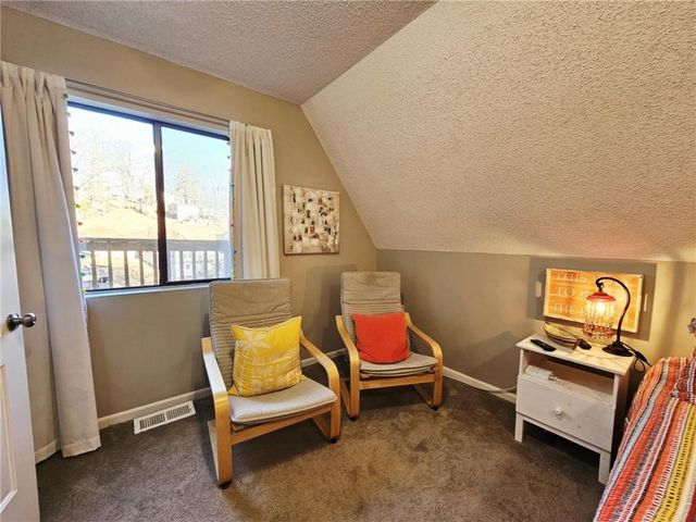 283 Sunrise Acres Point, Sunrise Beach, MO 65079