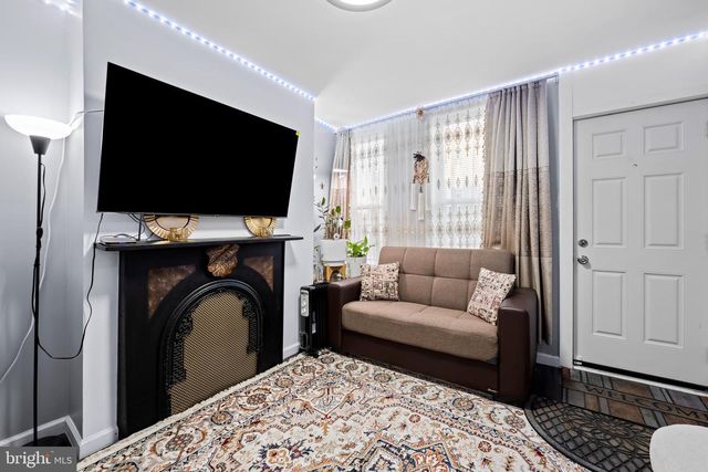 236 S GILMOR ST, Baltimore, MD 21223