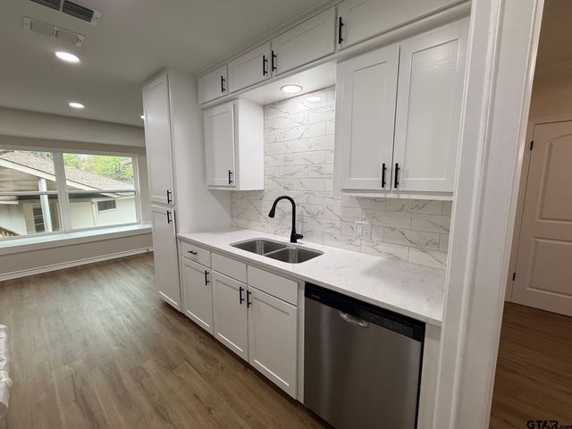 1813 SEQUOIA DR, Tyler, TX 75703