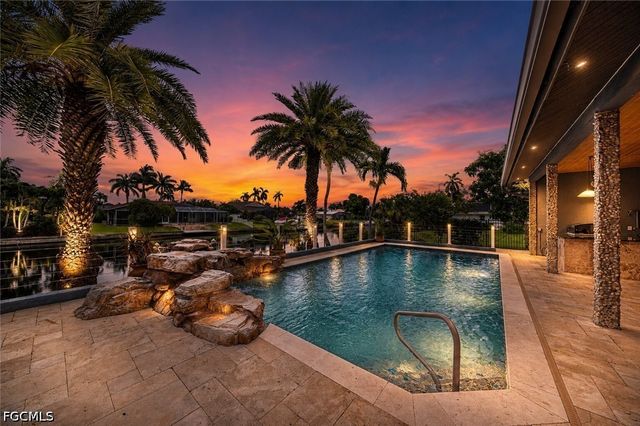 1919 SE 37th TER, Cape Coral, FL 33904