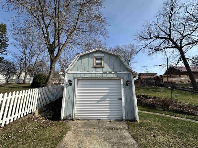 3233 Quincy Avenue, Madison, WI 53704