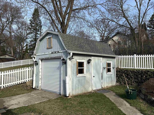 3233 Quincy Avenue, Madison, WI 53704