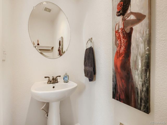 7970 E 29th Ave, Denver, CO 80238