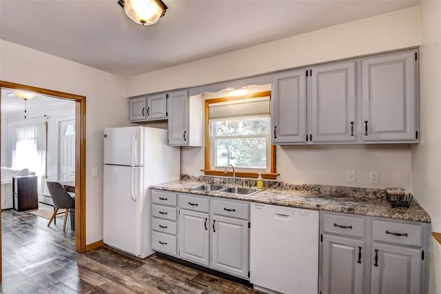 602 Stanley Street, Chippewa Falls, WI 54729