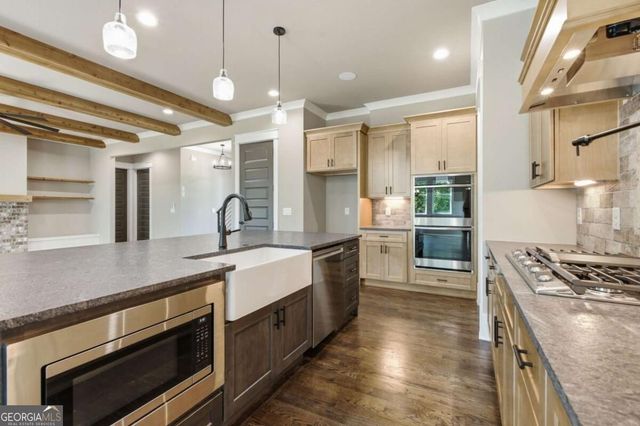 7381 Lazy Hammock Way, Flowery Branch, GA 30542