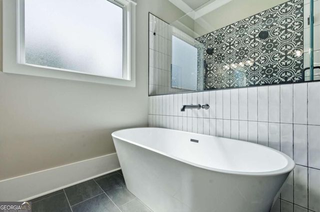 7381 Lazy Hammock Way, Flowery Branch, GA 30542