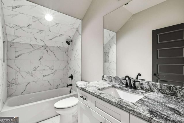 7381 Lazy Hammock Way, Flowery Branch, GA 30542