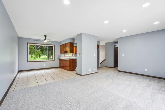 S55W33749 County Road ZZ, North Prairie, WI 53153