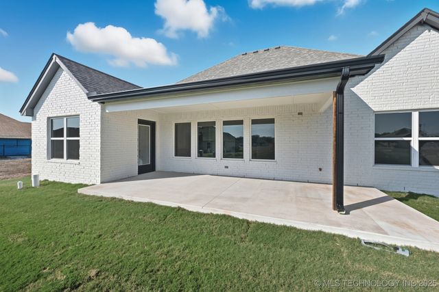 10815 S 277th East Avenue W, Coweta, OK 74429