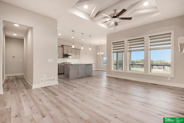 16061 CW Hadan Drive, Bennington, NE 68007