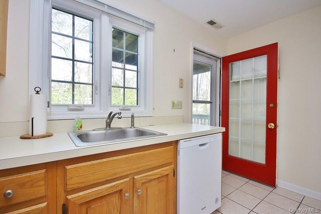 607 Chestnut Drive, Carmel, NY 10512