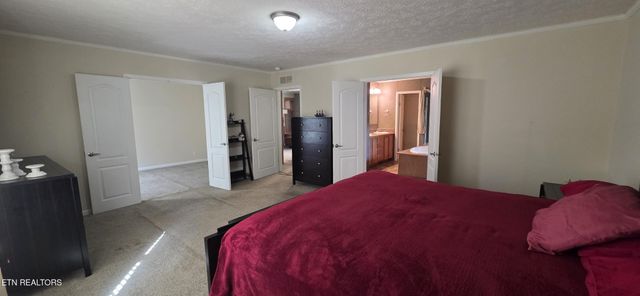 236 Loggers Lane, Clinton, TN 37716
