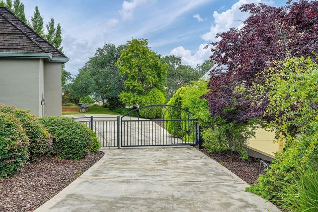 340 Powers Dr, El Dorado Hills, CA 95762