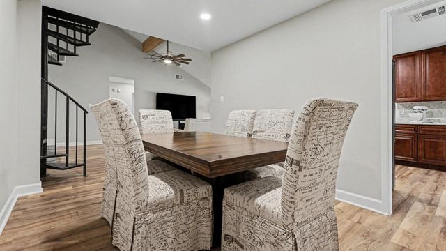 1003 N Diamondhead Boulevard, Crosby, TX 77532