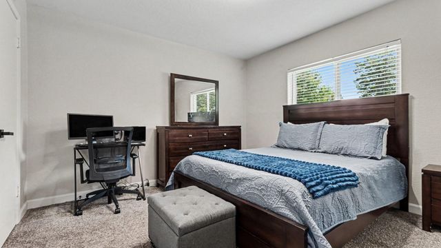1003 N Diamondhead Boulevard, Crosby, TX 77532