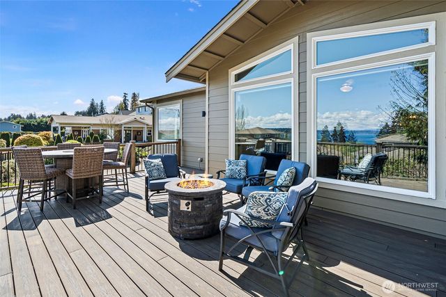 7989 E Barsay Lane, Port Orchard, WA 98366