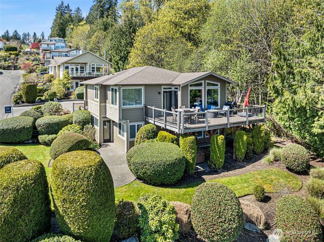 7989 E Barsay Lane, Port Orchard, WA 98366