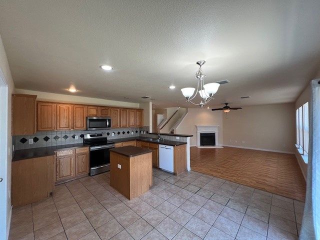 2001 Hickory Trail, Anna, TX 75409