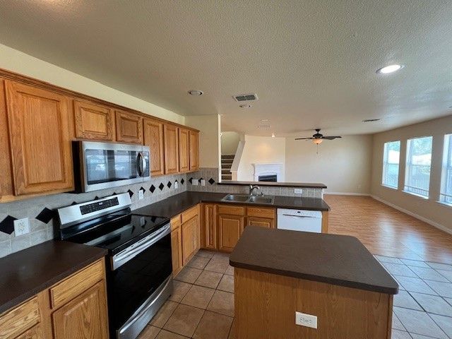 2001 Hickory Trail, Anna, TX 75409