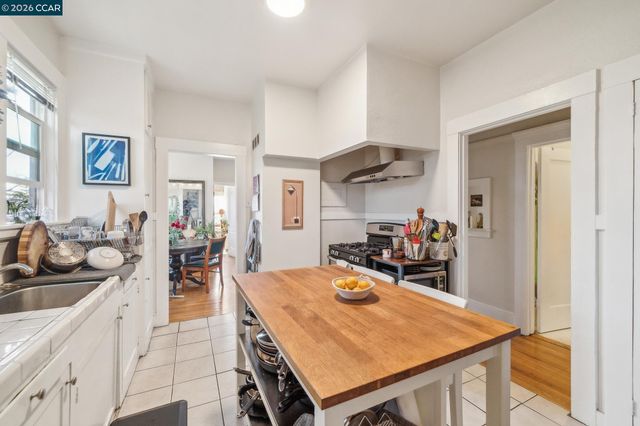 1401 Bissell Ave, Richmond, CA 94801