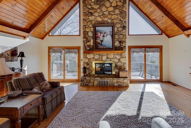 285 Old Batson Road, Taylors, SC 29687