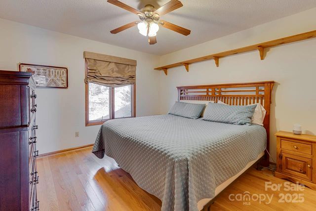 285 Old Batson Road, Taylors, SC 29687