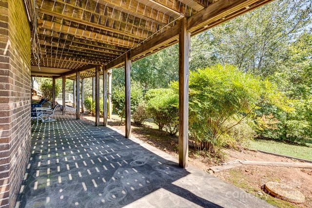 285 Old Batson Road, Taylors, SC 29687