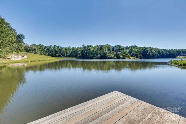 285 Old Batson Road, Taylors, SC 29687
