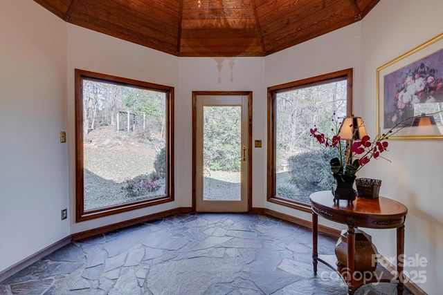 285 Old Batson Road, Taylors, SC 29687