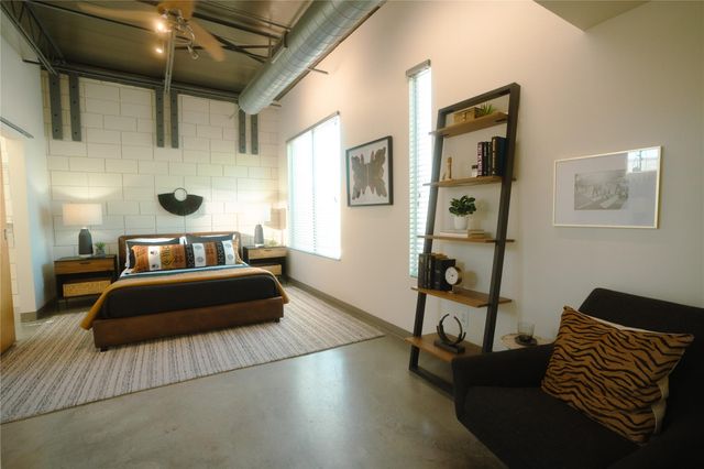 4801 S Congress Ave H5, Austin, TX 78745