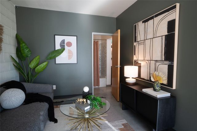 4801 S Congress Ave H5, Austin, TX 78745