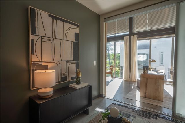 4801 S Congress Ave H5, Austin, TX 78745