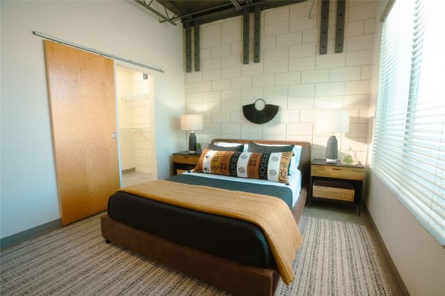 4801 S Congress Ave H5, Austin, TX 78745