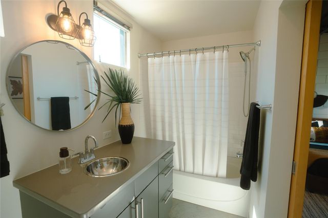 4801 S Congress Ave H5, Austin, TX 78745